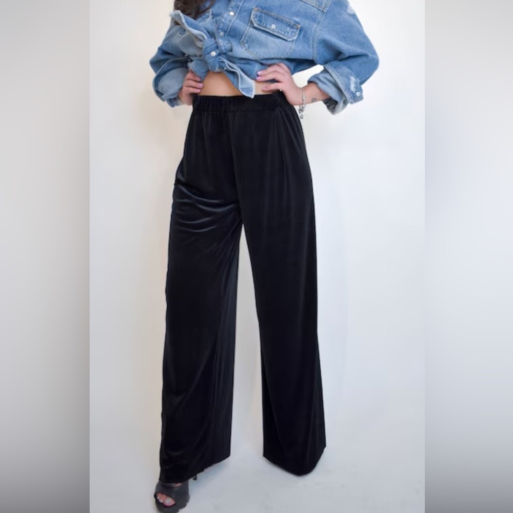 Karen Kane Elegant Velvet Black Wide Leg Trousers